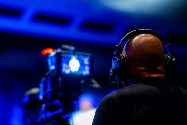 Augmentez votre impact avec l'agence vidéo biux spécialisée